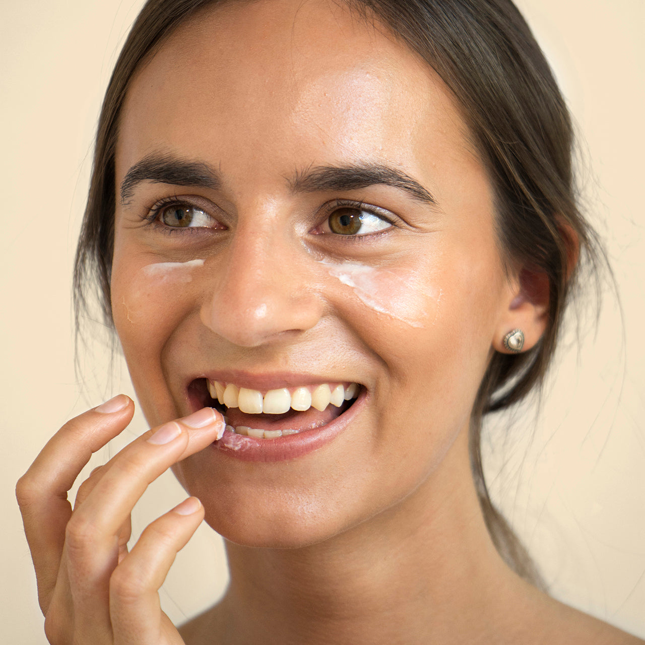 ere perez crema con arándano para labios y ojos